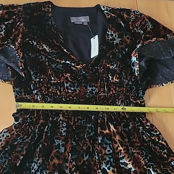 By Anthropologie Short-Sleeve Velvet Mini Dress - Picture 10 of 12